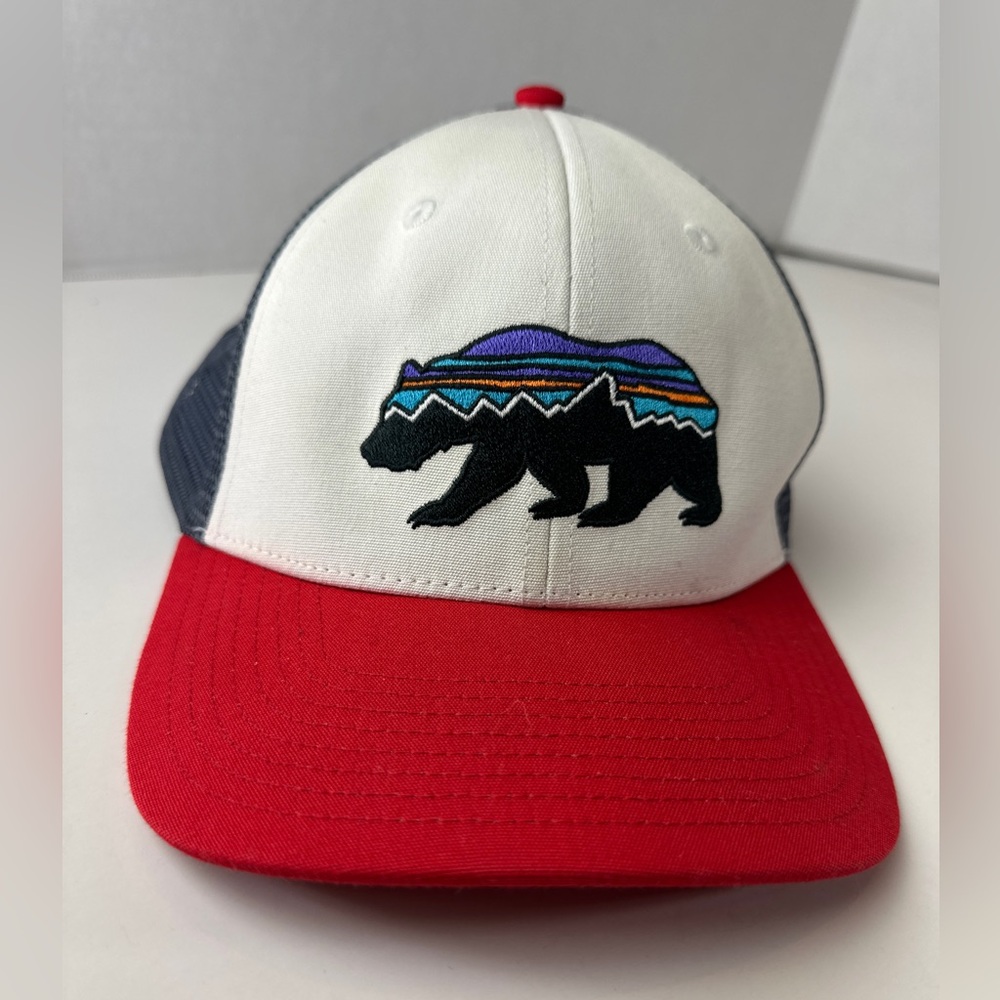Patagonia Fitz Roy Bear Snapback Trucker Hat Mesh Off White Red Cap One Size - Picture 9 of 10